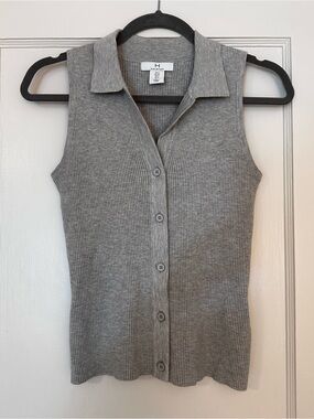 H by Halston Gray Ribbed Button-Up Sleeveless Polo Tank